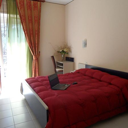 Hotel Villa Giusy Castellaneta Marina Extérieur photo