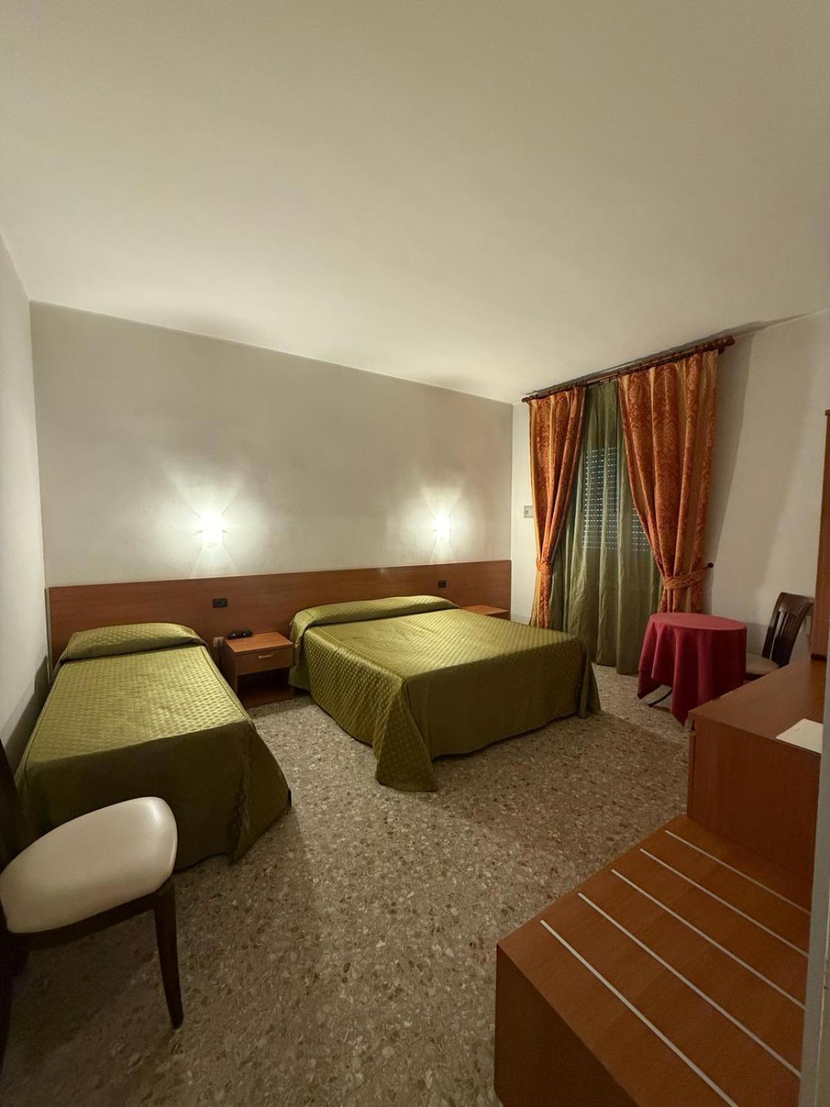 Hotel Villa Giusy Castellaneta Marina Extérieur photo